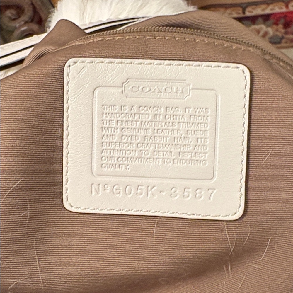 Coach Soho 2005-VINTAGE-“Ski Bunny” Hobo w/Rabbit Fur Trim - Picture 13 of 16